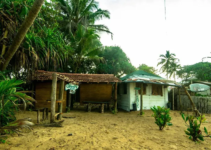 Hikkaduwa Backyard Beach Homestay