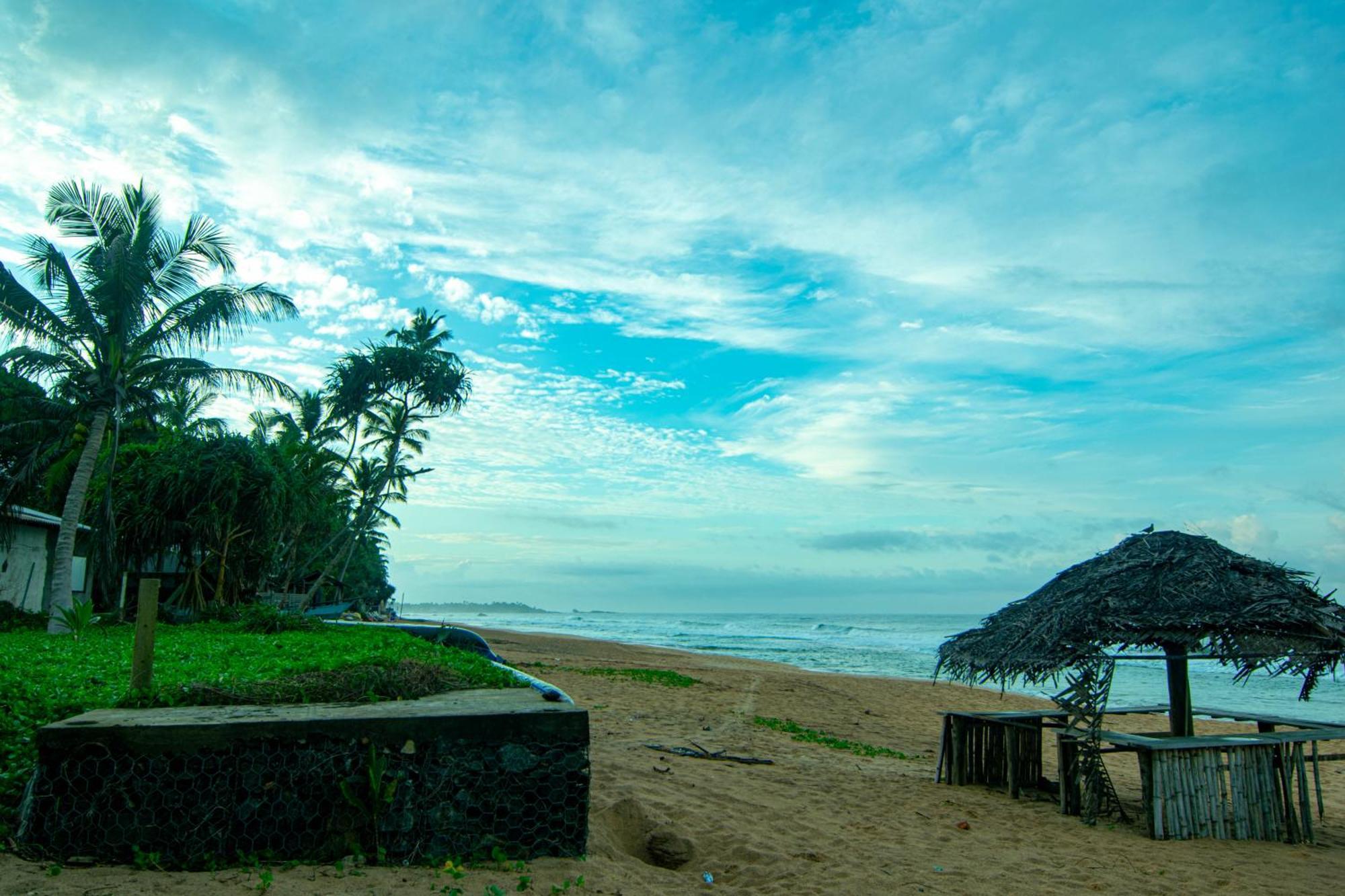 Hikkaduwa Backyard Homestay *